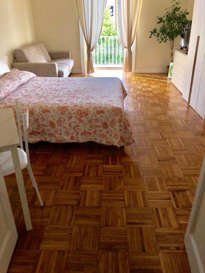 La Casa Di Elvira Appartamento Napoli