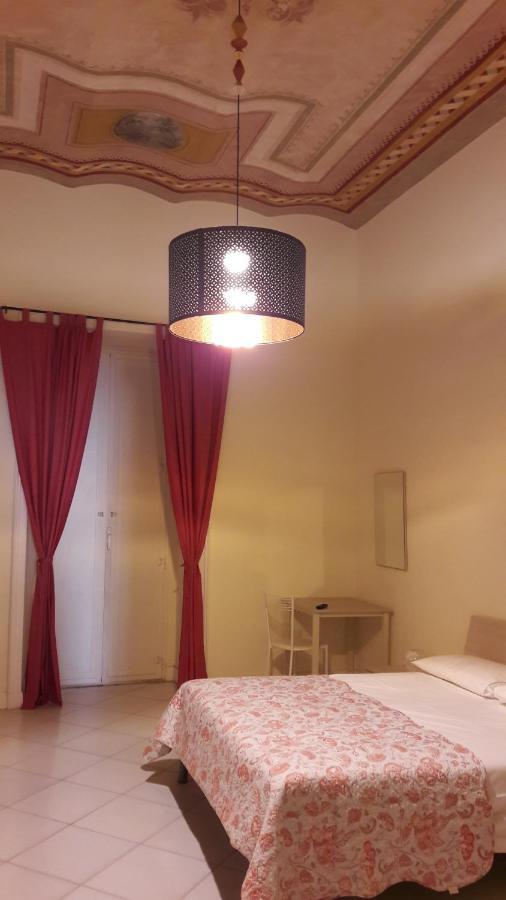 La Casa Di Elvira * Napoli